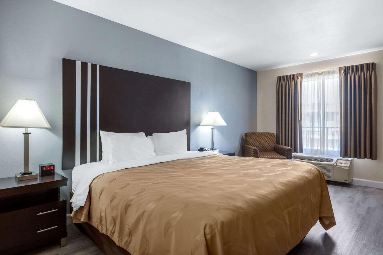 Quality Inn & Suites Хантингтон-Бич Экстерьер фото