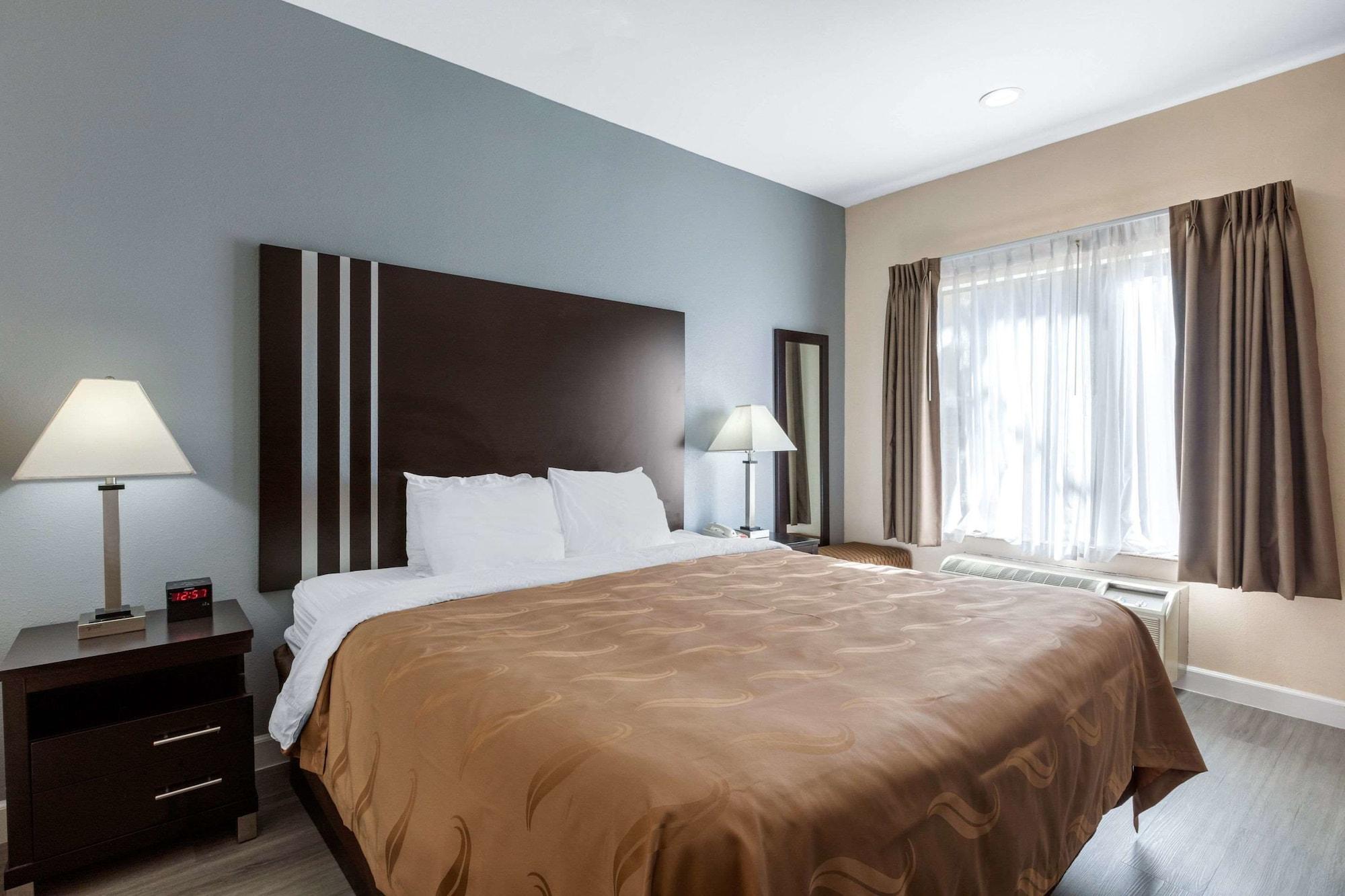 Quality Inn & Suites Хантингтон-Бич Экстерьер фото
