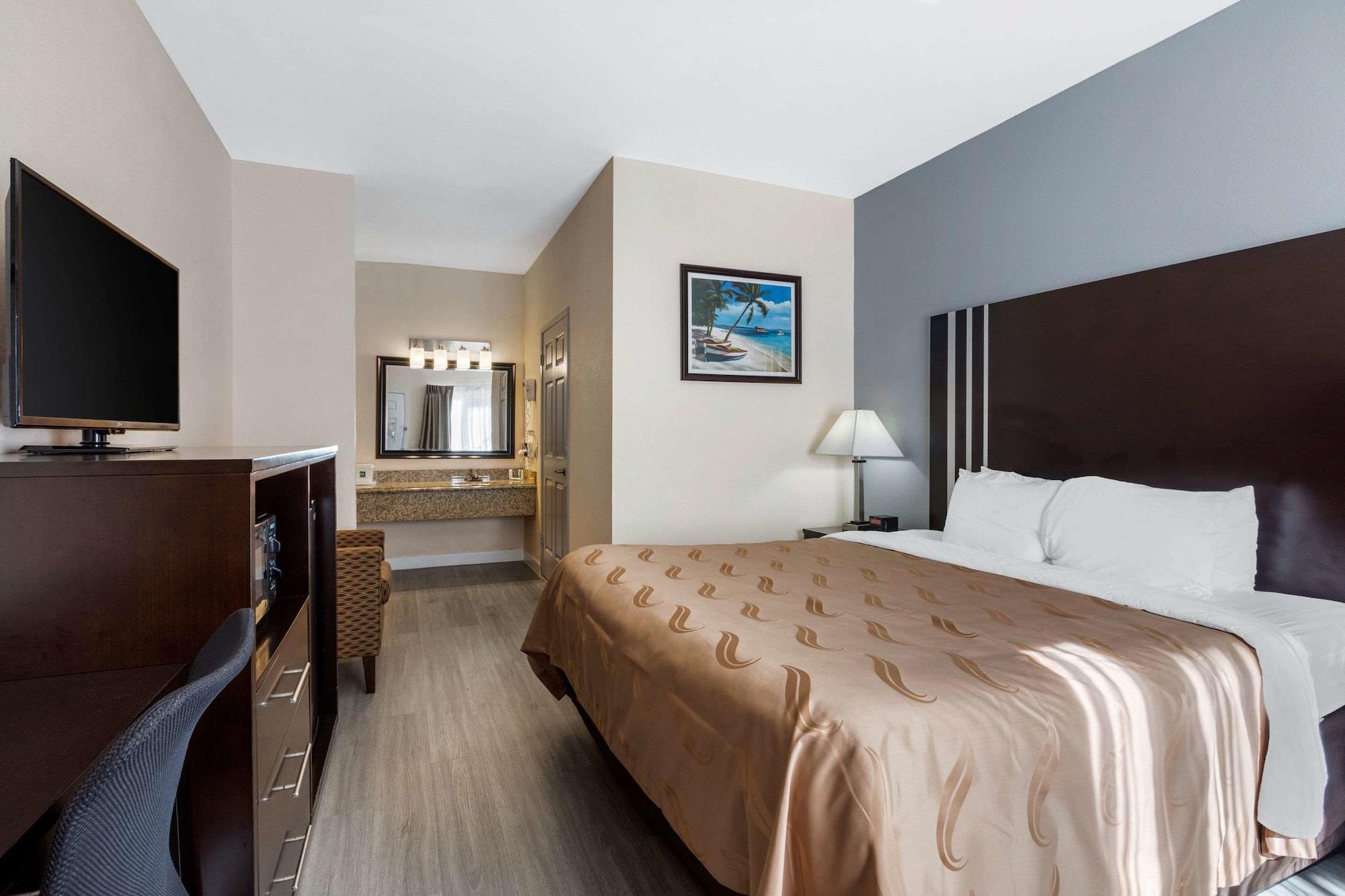 Quality Inn & Suites Хантингтон-Бич Экстерьер фото