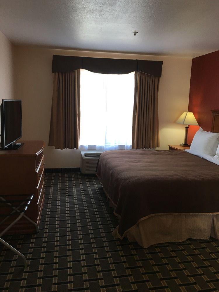 Quality Inn & Suites Хантингтон-Бич Экстерьер фото