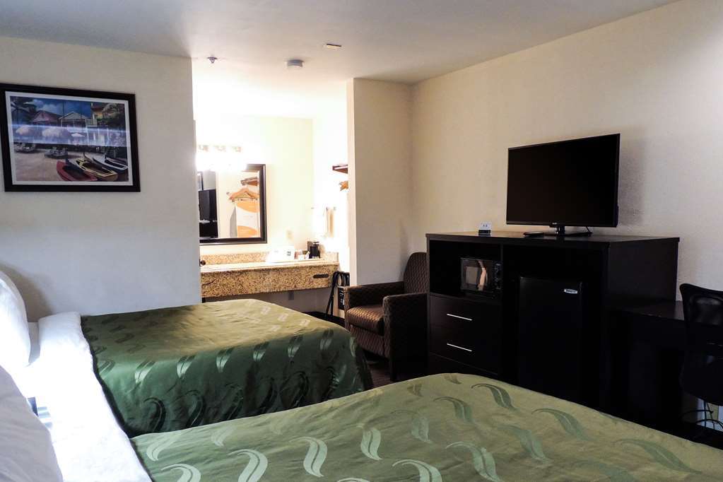 Quality Inn & Suites Хантингтон-Бич Номер фото